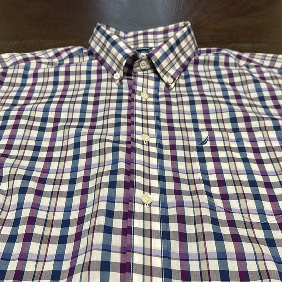 Nautica Men's Wrinkle-Resistant Blue, White, Purple Plaid Button Down‎ Shirt - Picture 6 of 16